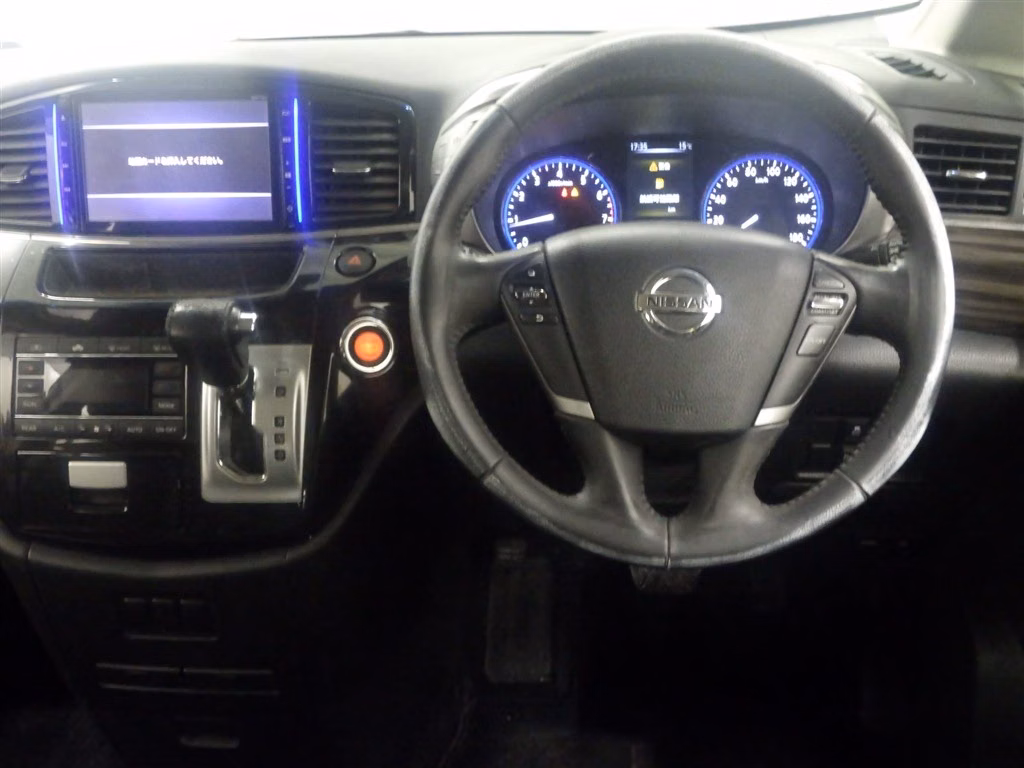 NISSAN ELGRAND