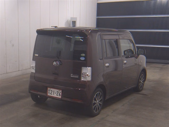DAIHATSU MOVE CONTE