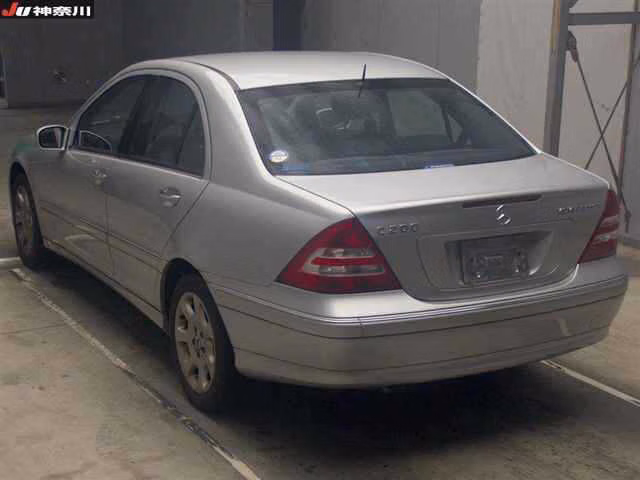 MERCEDES-BENZ C-CLASS
