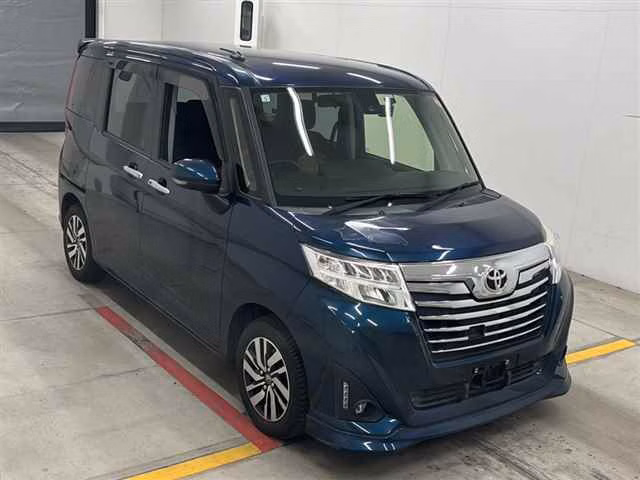 TOYOTA TANK