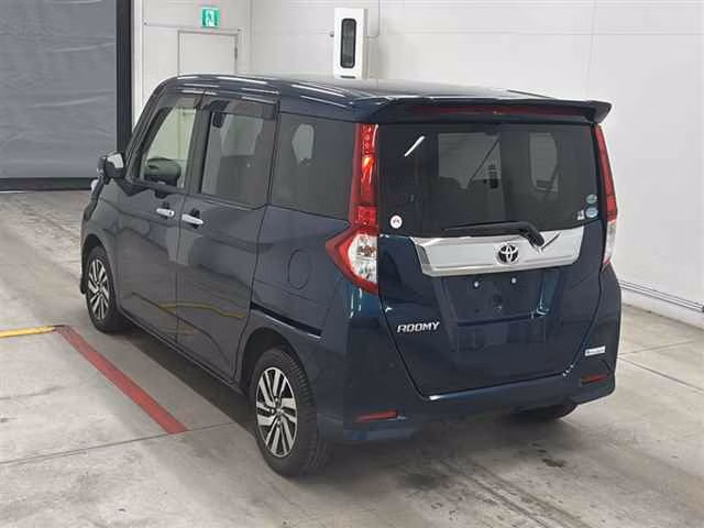TOYOTA TANK