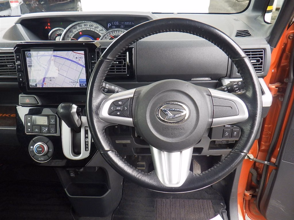 DAIHATSU WAKE