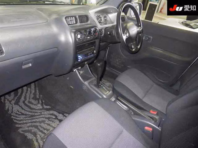 DAIHATSU TERIOS KID