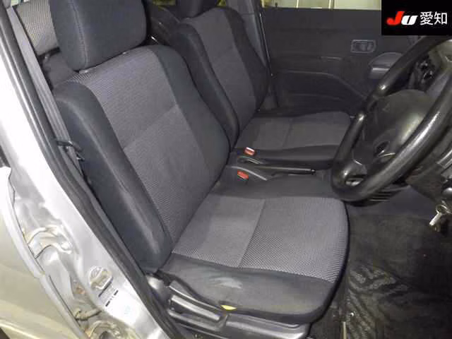 DAIHATSU TERIOS KID