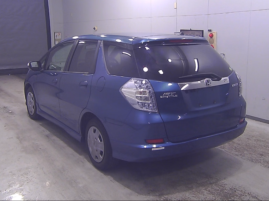 HONDA FIT SHUTTLE