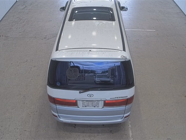 TOYOTA HIACE REGIUS