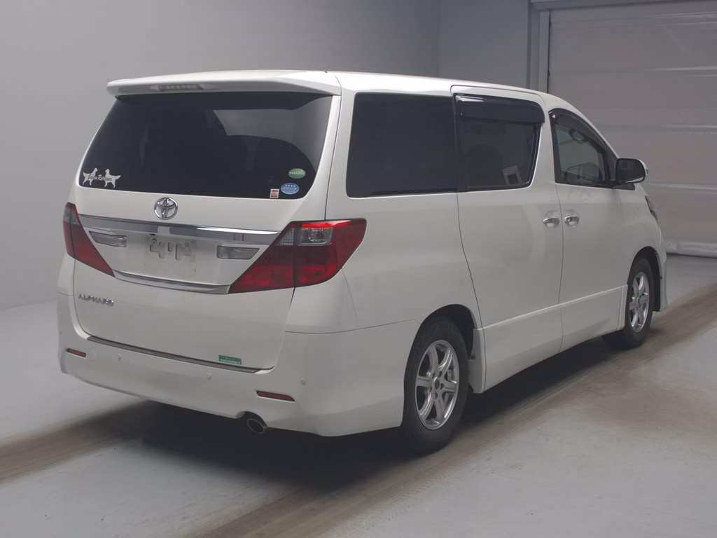 TOYOTA ALPHARD