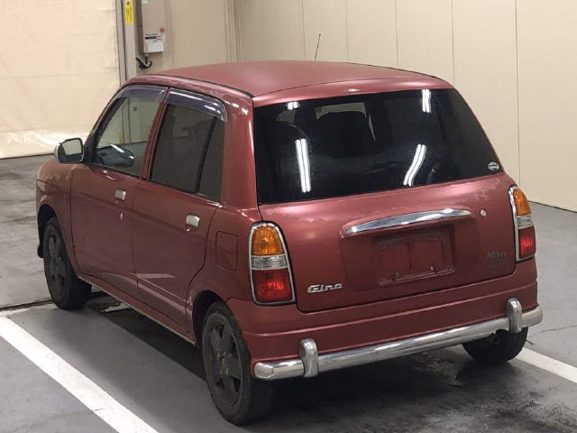 DAIHATSU MIRA GINO