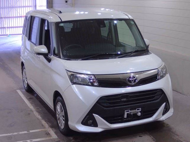 TOYOTA TANK