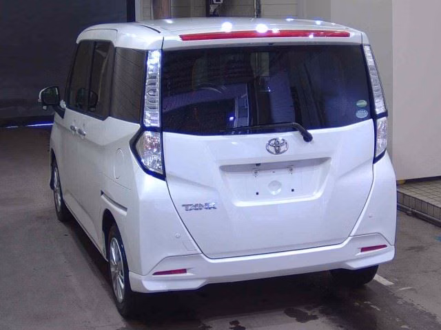 TOYOTA TANK