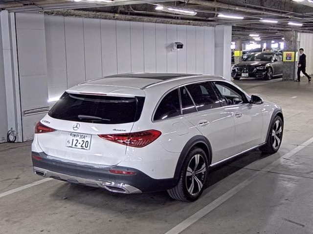 MERCEDES-BENZ C-CLASS