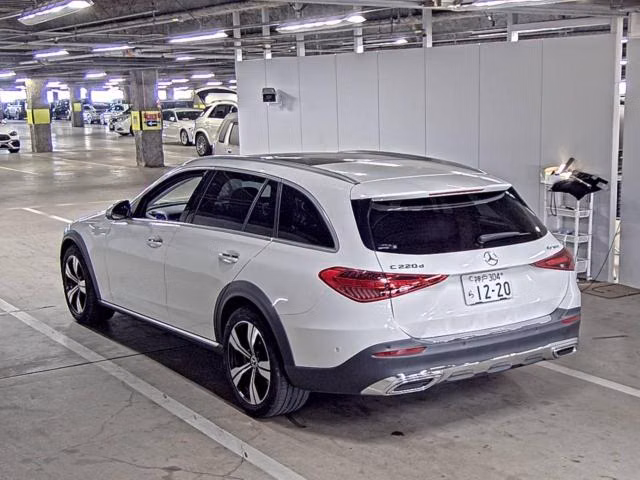 MERCEDES-BENZ C-CLASS