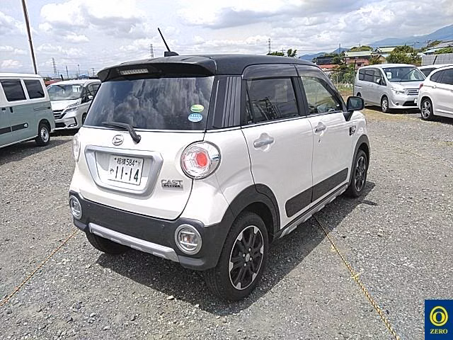 DAIHATSU CAST