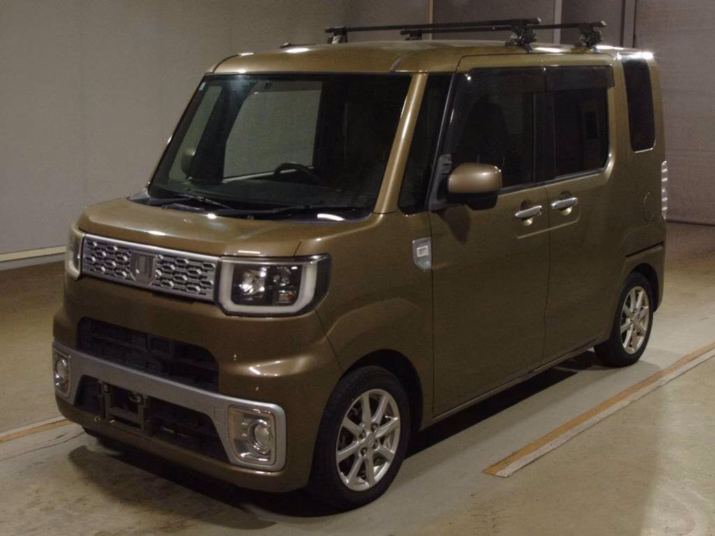 DAIHATSU WAKE