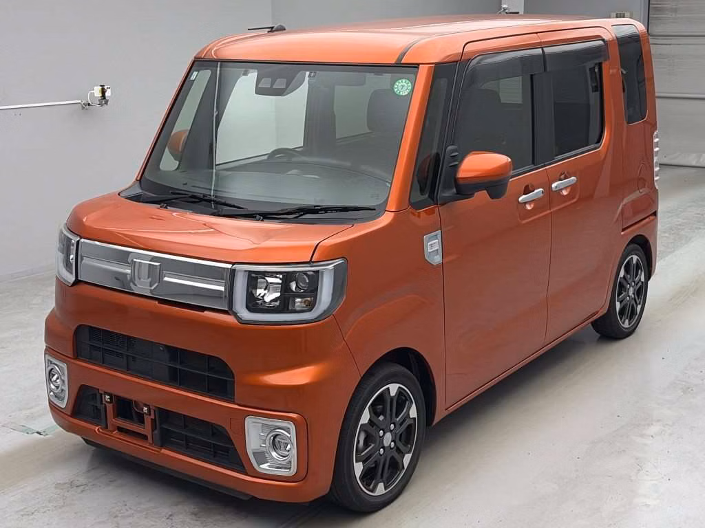 DAIHATSU WAKE