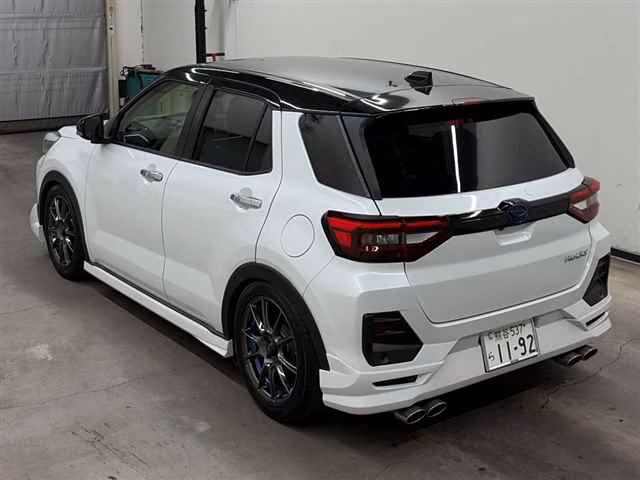 DAIHATSU ROCKY