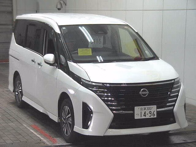 NISSAN SERENA