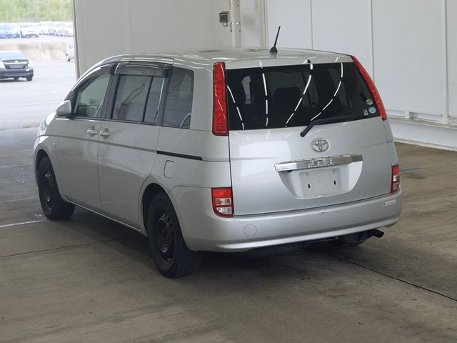 TOYOTA ISIS