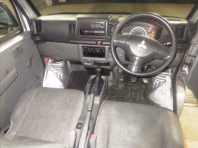 MITSUBISHI MINICAB