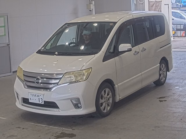NISSAN SERENA
