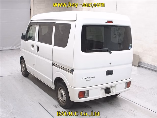 MITSUBISHI MINICAB