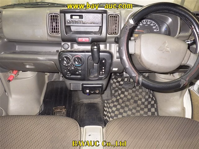 MITSUBISHI MINICAB