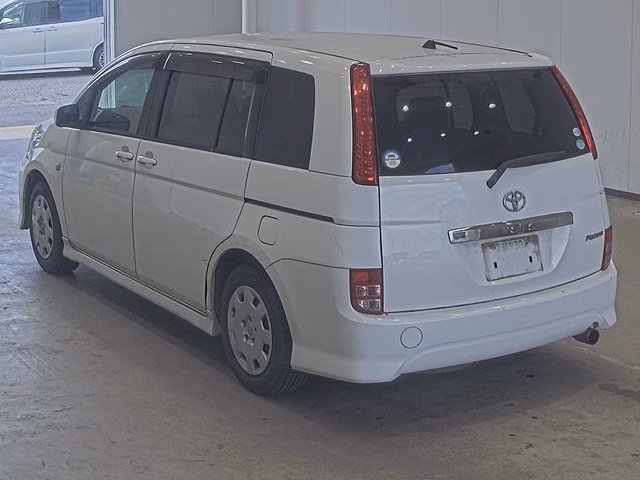TOYOTA ISIS