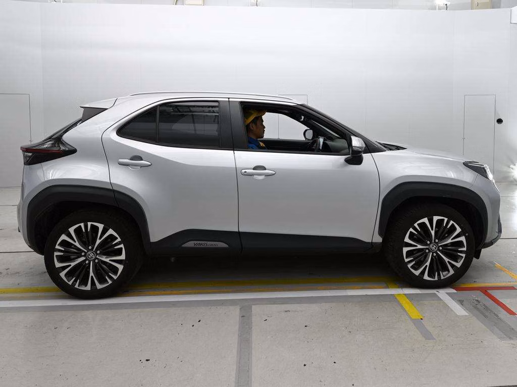 TOYOTA YARIS CROSS