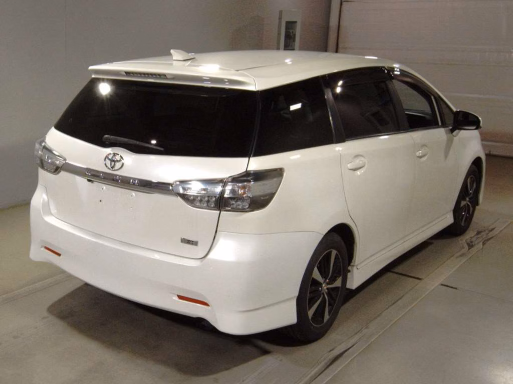 TOYOTA WISH