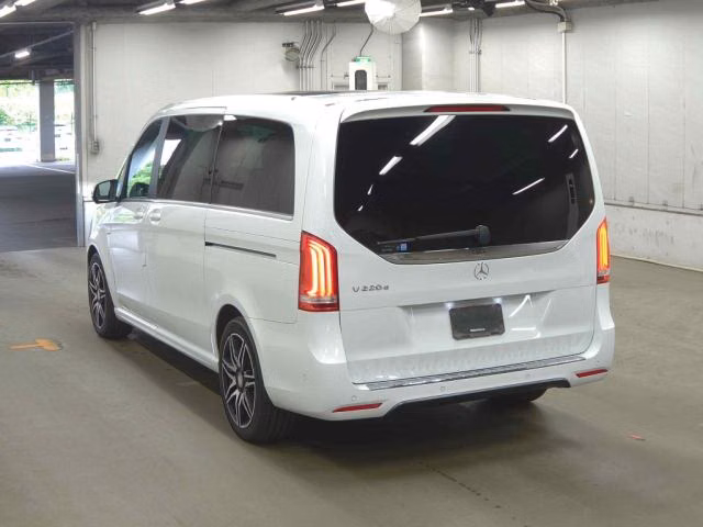 MERCEDES-BENZ V-CLASS