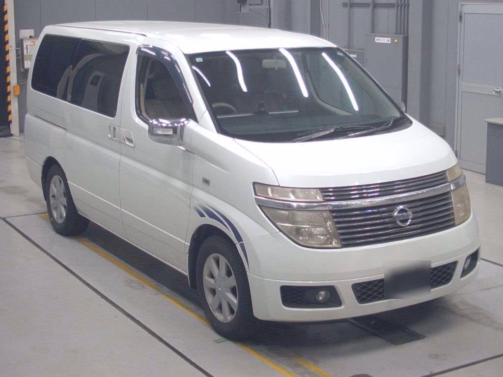 NISSAN ELGRAND