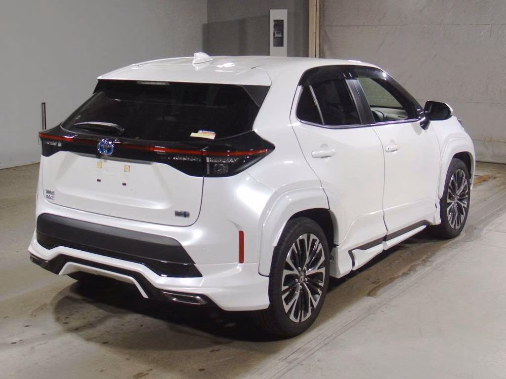 TOYOTA YARIS CROSS