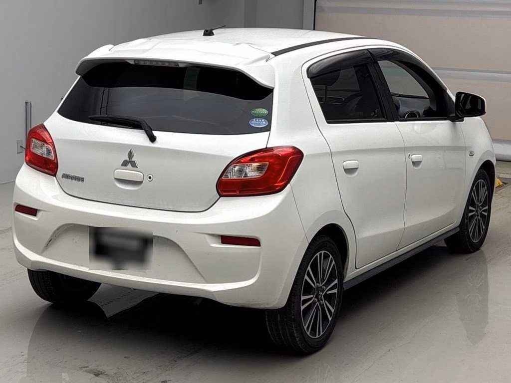 MITSUBISHI MIRAGE