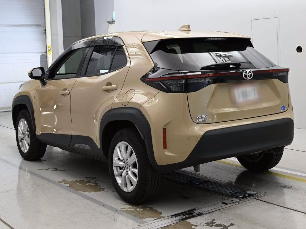 TOYOTA YARIS CROSS