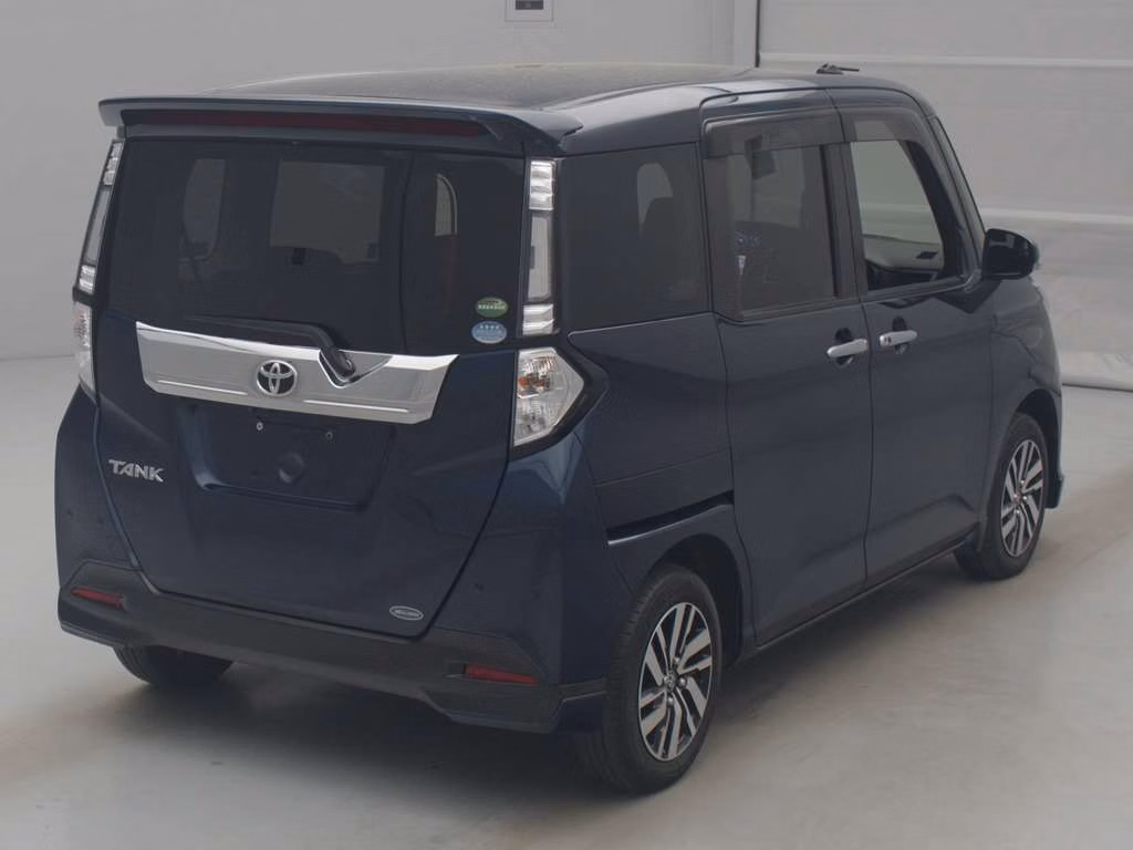 TOYOTA TANK