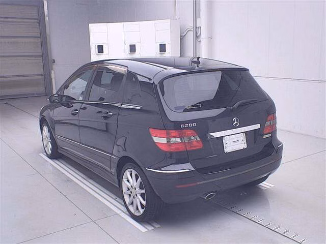 MERCEDES-BENZ B-CLASS