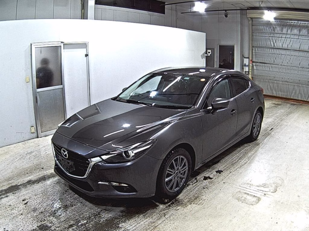 MAZDA AXELA