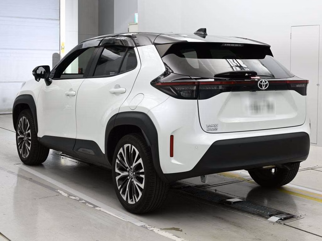 TOYOTA YARIS CROSS