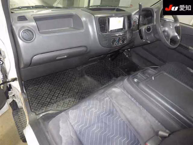 NISSAN CARAVAN