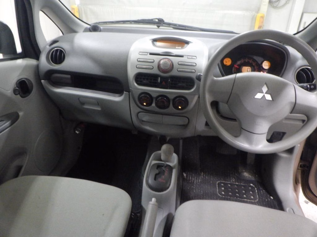 MITSUBISHI I