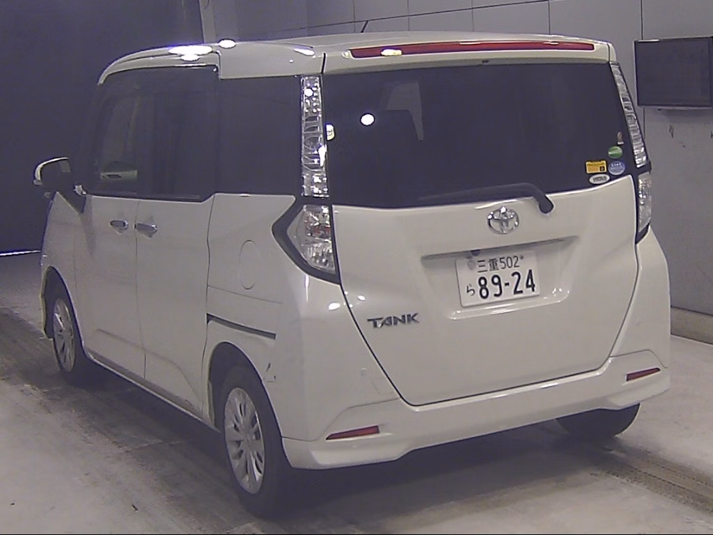 TOYOTA TANK
