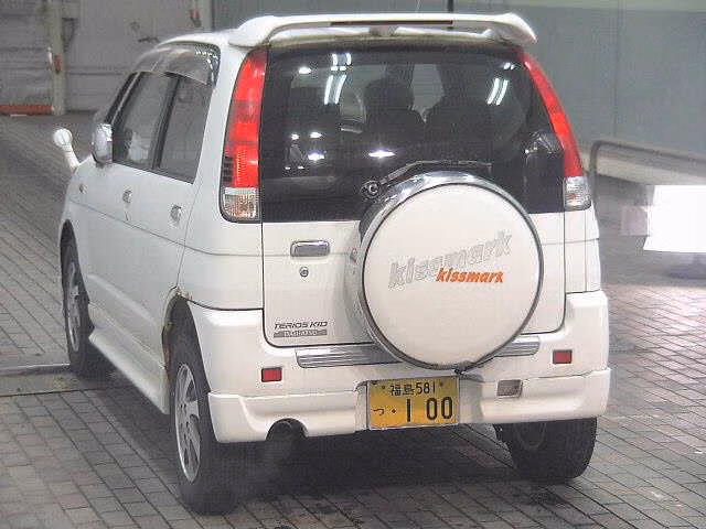 DAIHATSU TERIOS KID