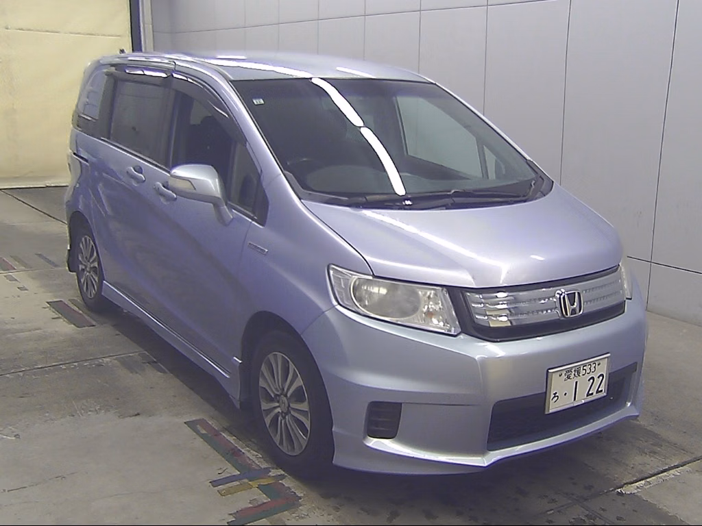 HONDA FREED SPIKE