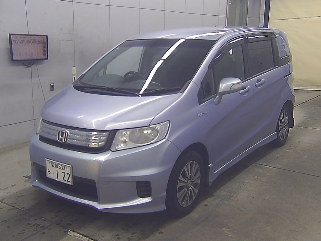 HONDA FREED SPIKE