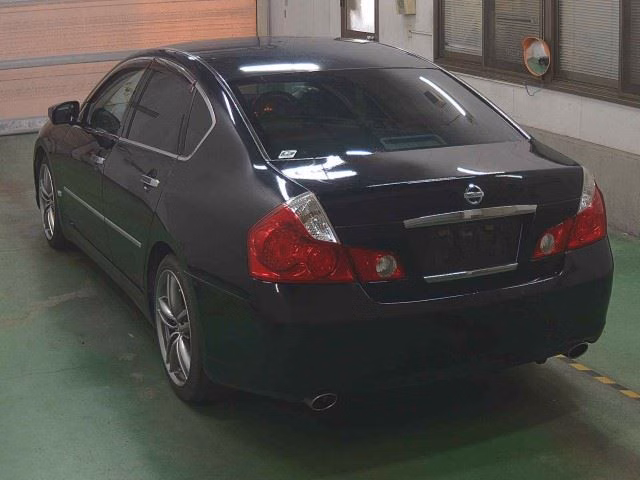 NISSAN FUGA