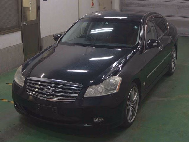NISSAN FUGA