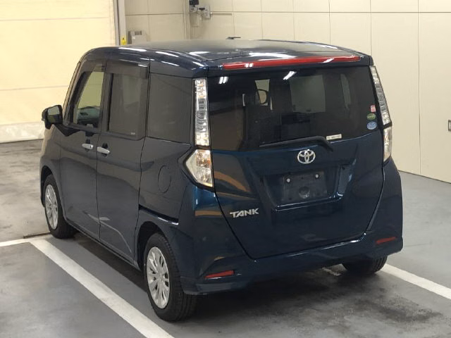 TOYOTA TANK