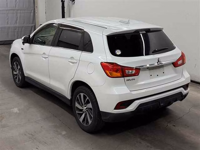 MITSUBISHI RVR