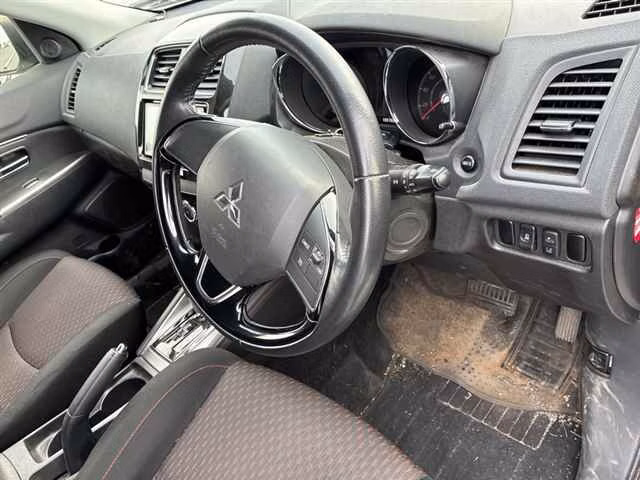 MITSUBISHI RVR