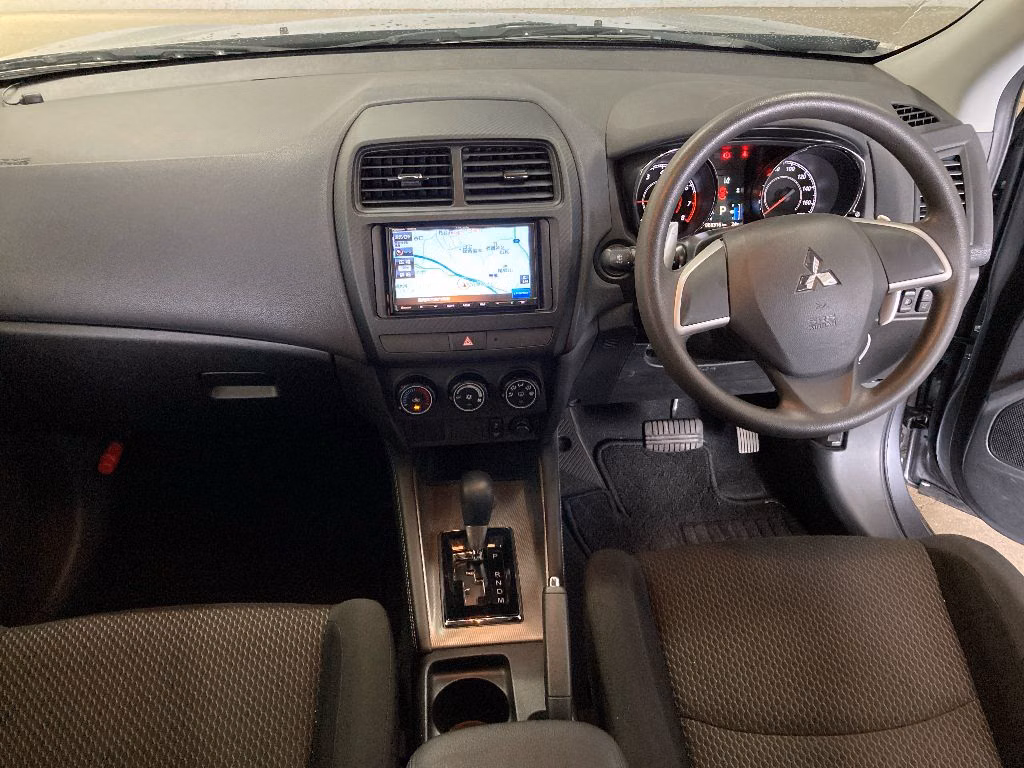 MITSUBISHI RVR